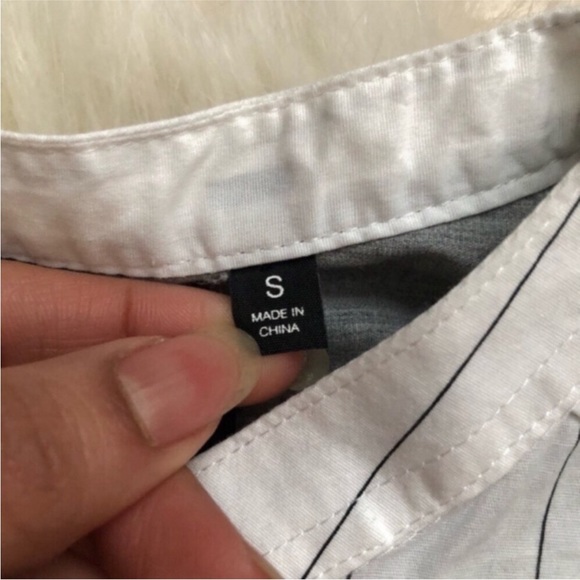 Kenneth Cole Pinstriped Buttondown - Picture 4 of 6